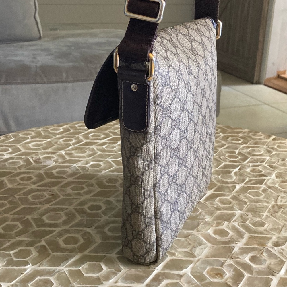 SOLD!  Gucci Flap Messenger GG Coated Canvas bag - Picture 5 of 15